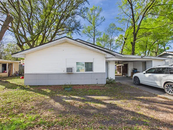 7155 Click Dr, Beaumont, TX 77708