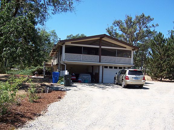 Side View - Garage/Carport
