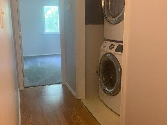3rd image of 22027 Oxford Ct