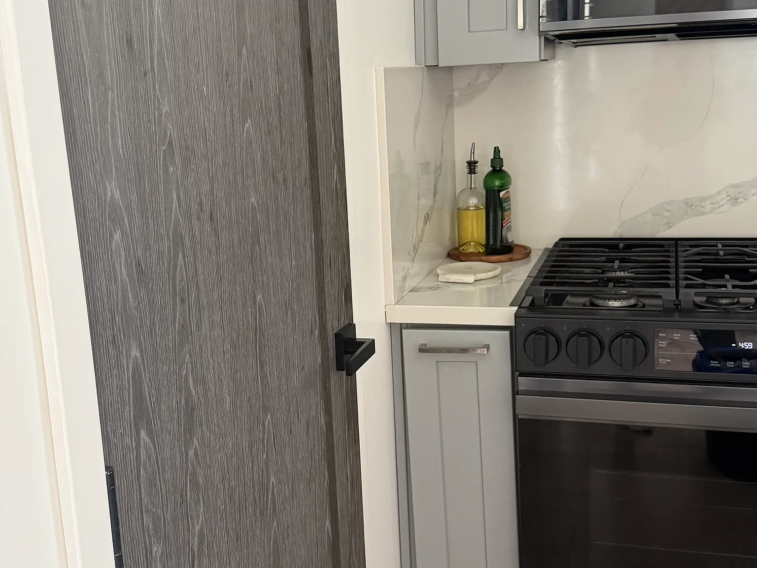3 bed, 1200 sqft, $3,500 — Photo 4