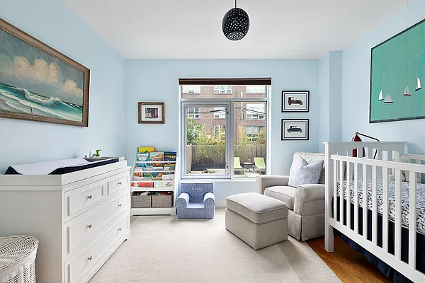 Sold by Compass | media 18