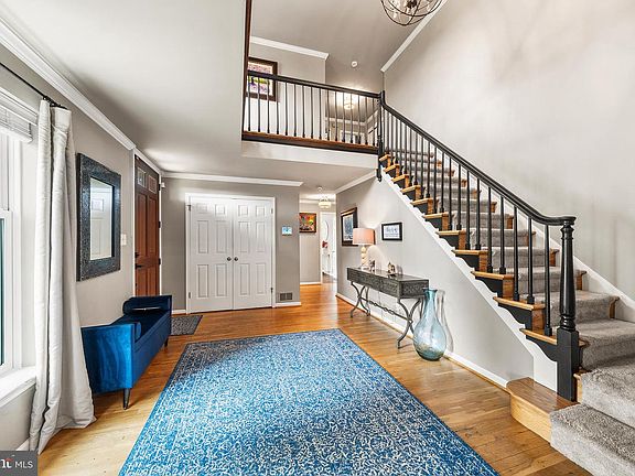 5th image of 112 Hunt Valley Cir
