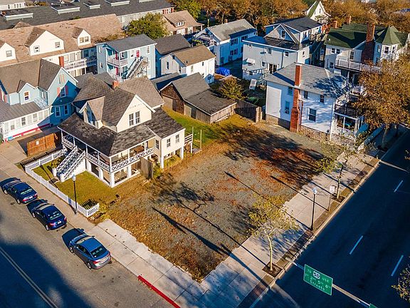 4th image of 106 S Baltimore Ave