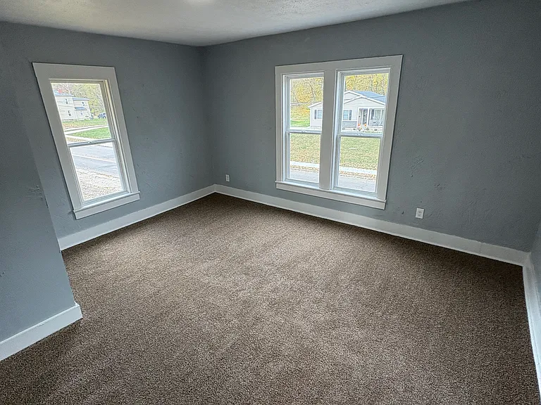 453 Tremont Ave SE — Photo 7