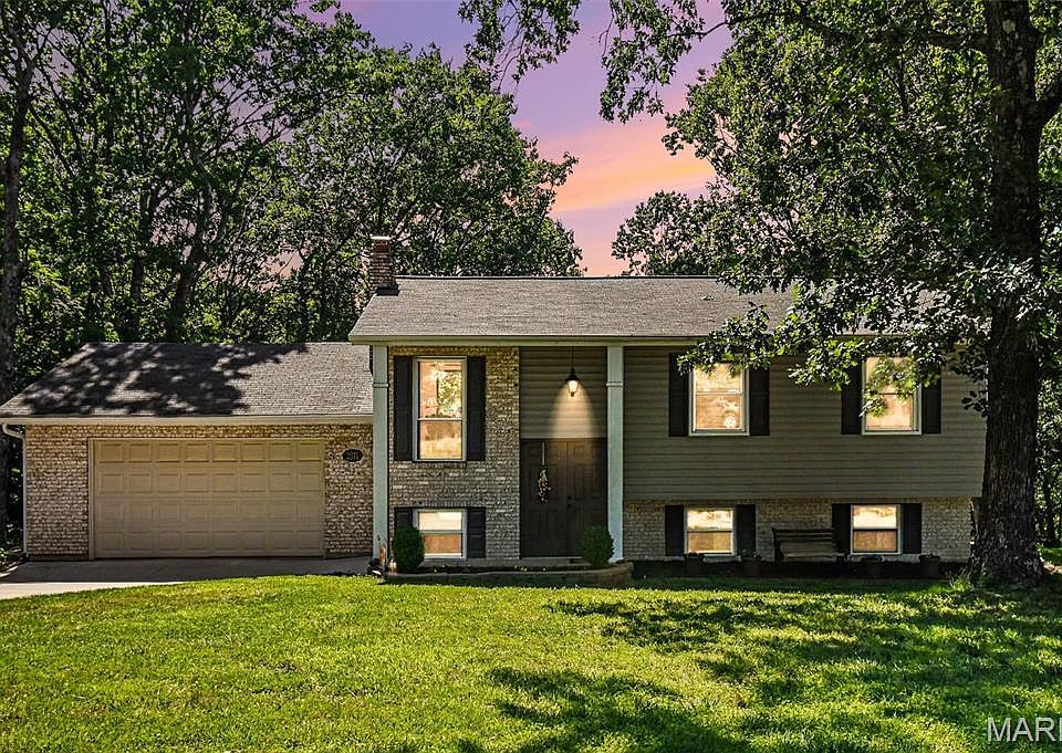 1st image of 2371 Crestview Dr