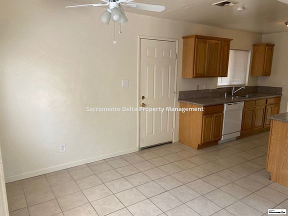 4th image of 7537 Meadowair Way