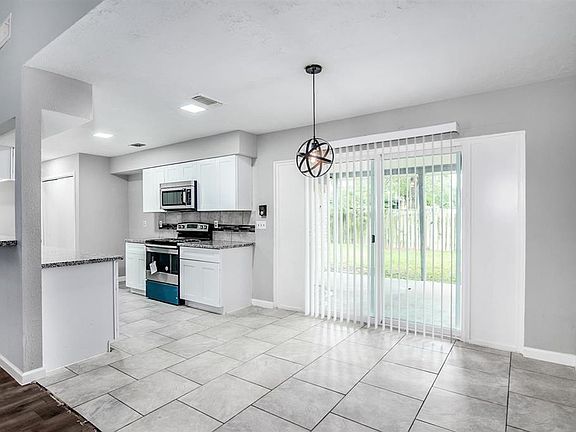 5th image of 12126 Osage Park Dr