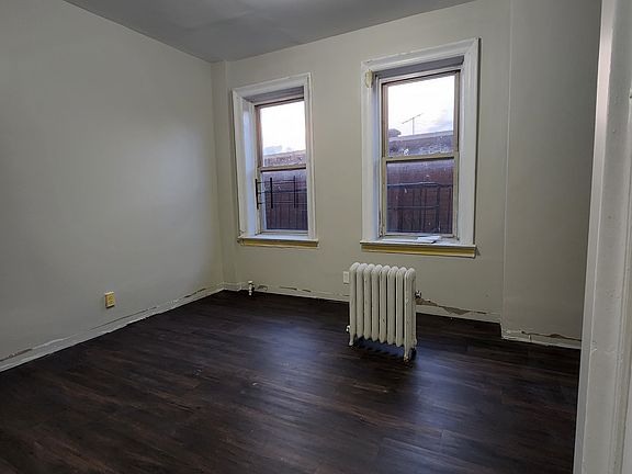2nd image of 9 Bentley Ave APT 1