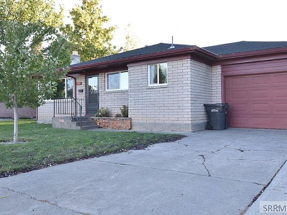 2nd image of 1310 Merrett Dr