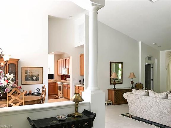 5th image of 9962 Las Villas Ct