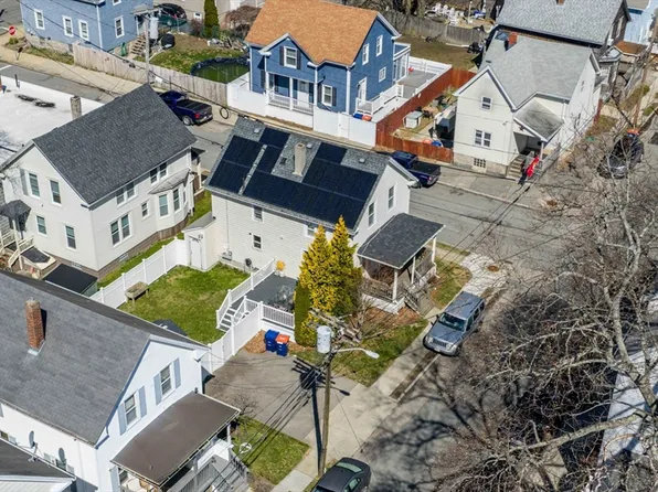 69 Newton St, New Bedford, MA 02740