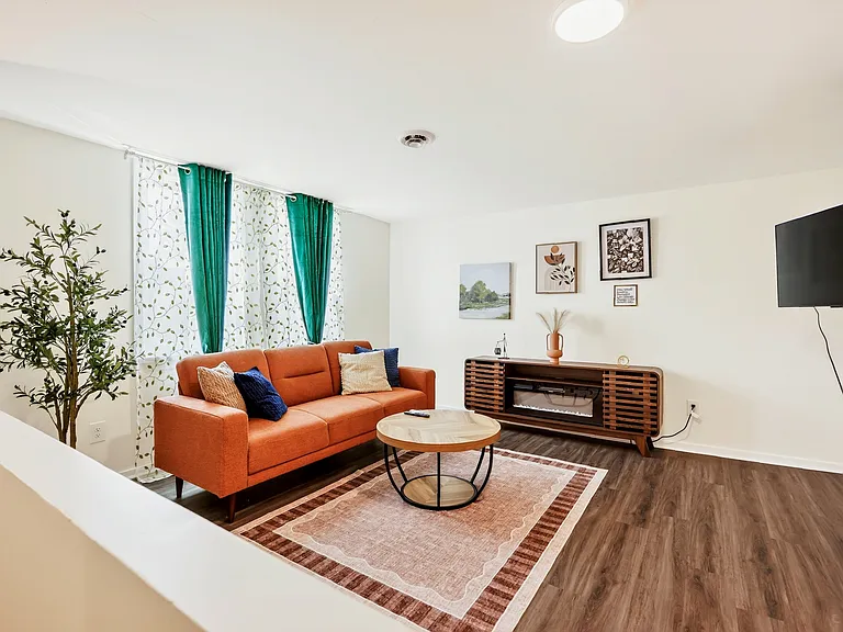 131 York St #1 — Photo 1