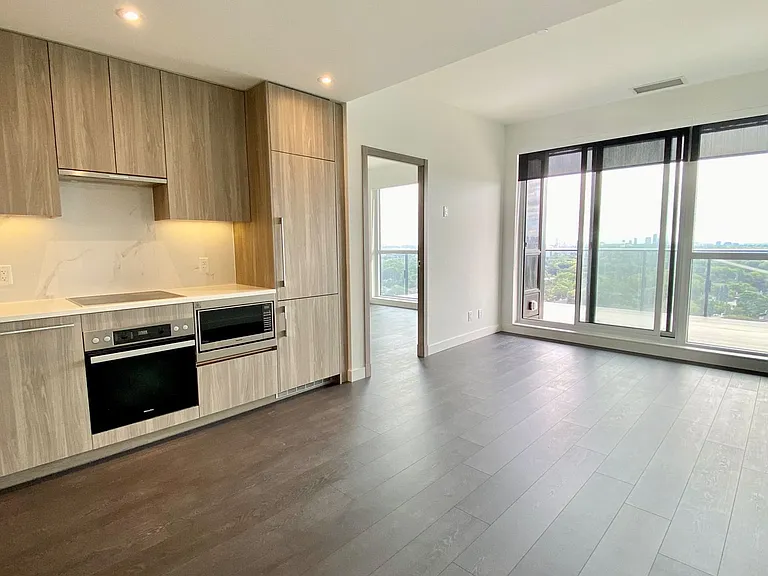 27 McMahon Dr #2103 — Photo 10
