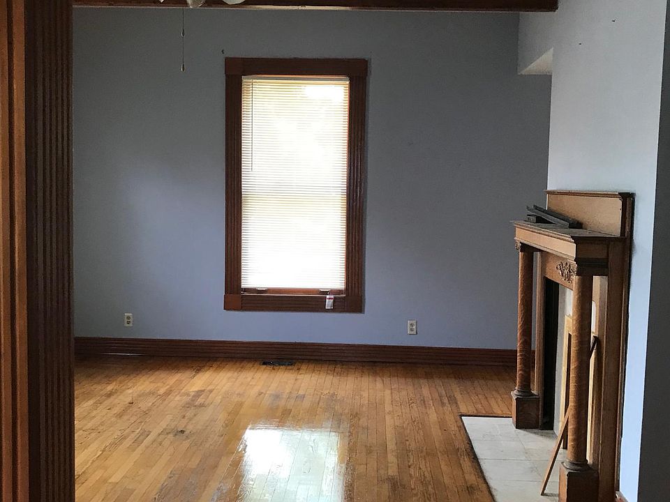 1st image of 1034 Eleanor St