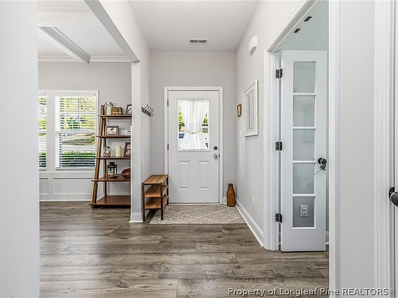 4th image of 326 Valley Rd