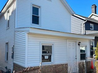 541 Hartford St, Perth Amboy, NJ 08861