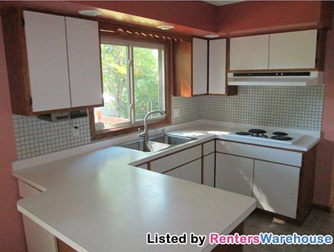 3rd image of 11412 Valley Ct