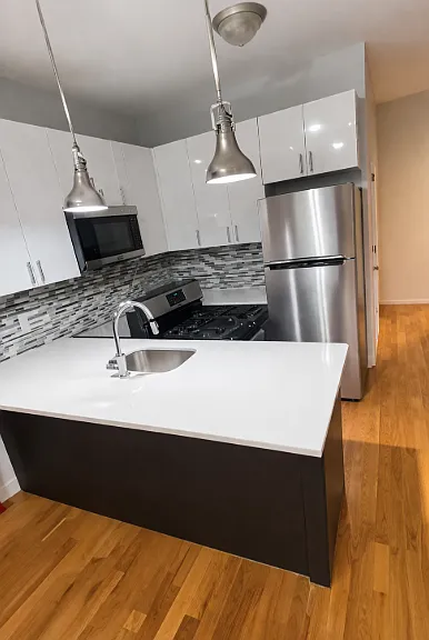 87 McClellan St #1E — Photo 3