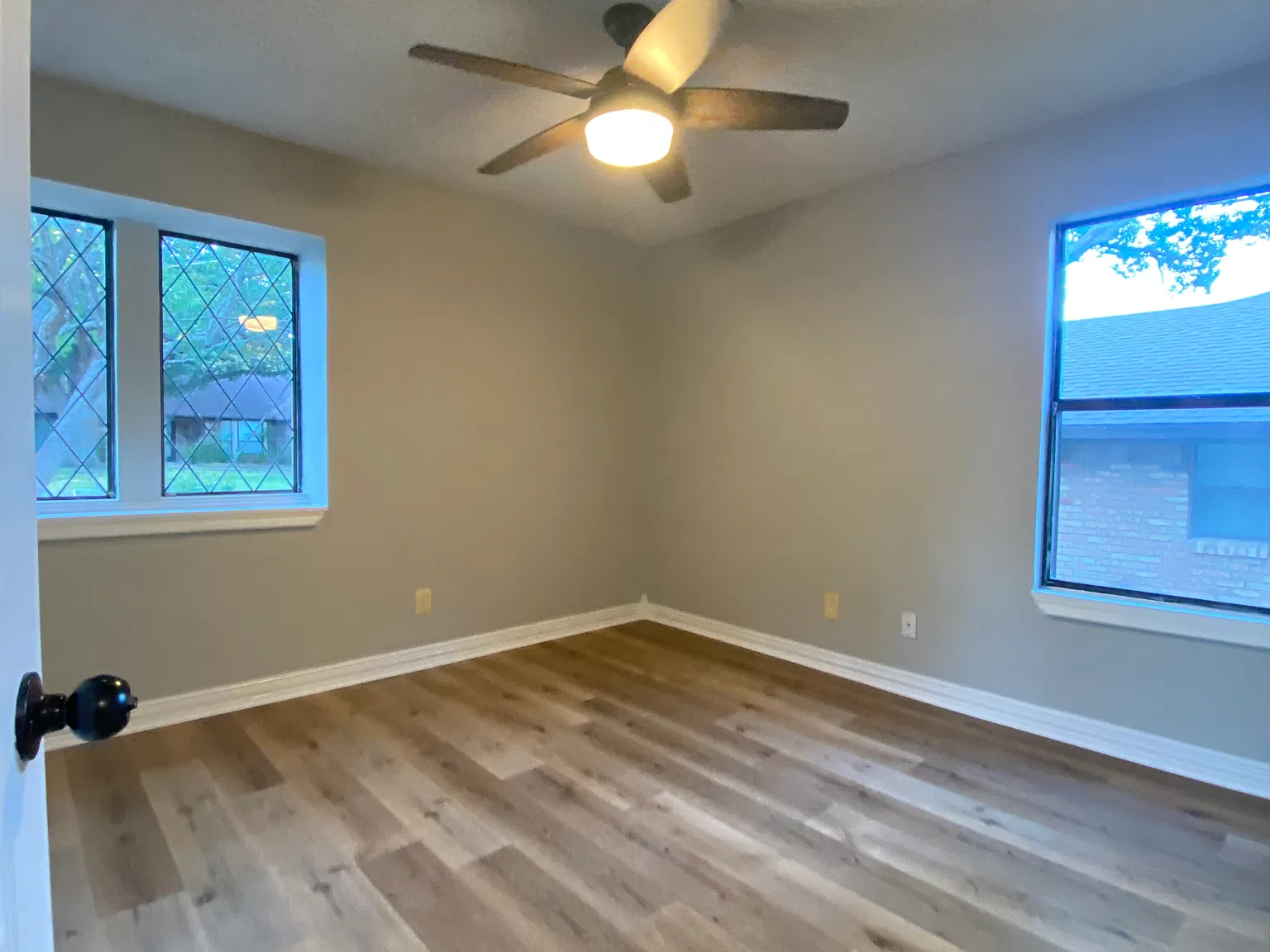 4 bed, 1930 sqft, $2,450 — Photo 4