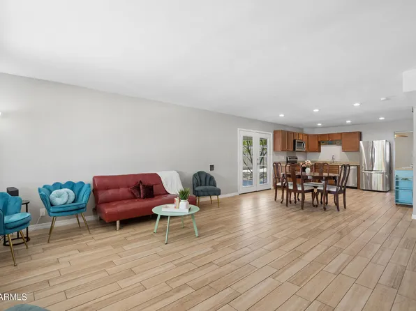 2131 W EDGEWOOD Avenue, Mesa, AZ 85202