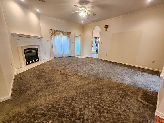 2nd image of 60 Weaver Cir