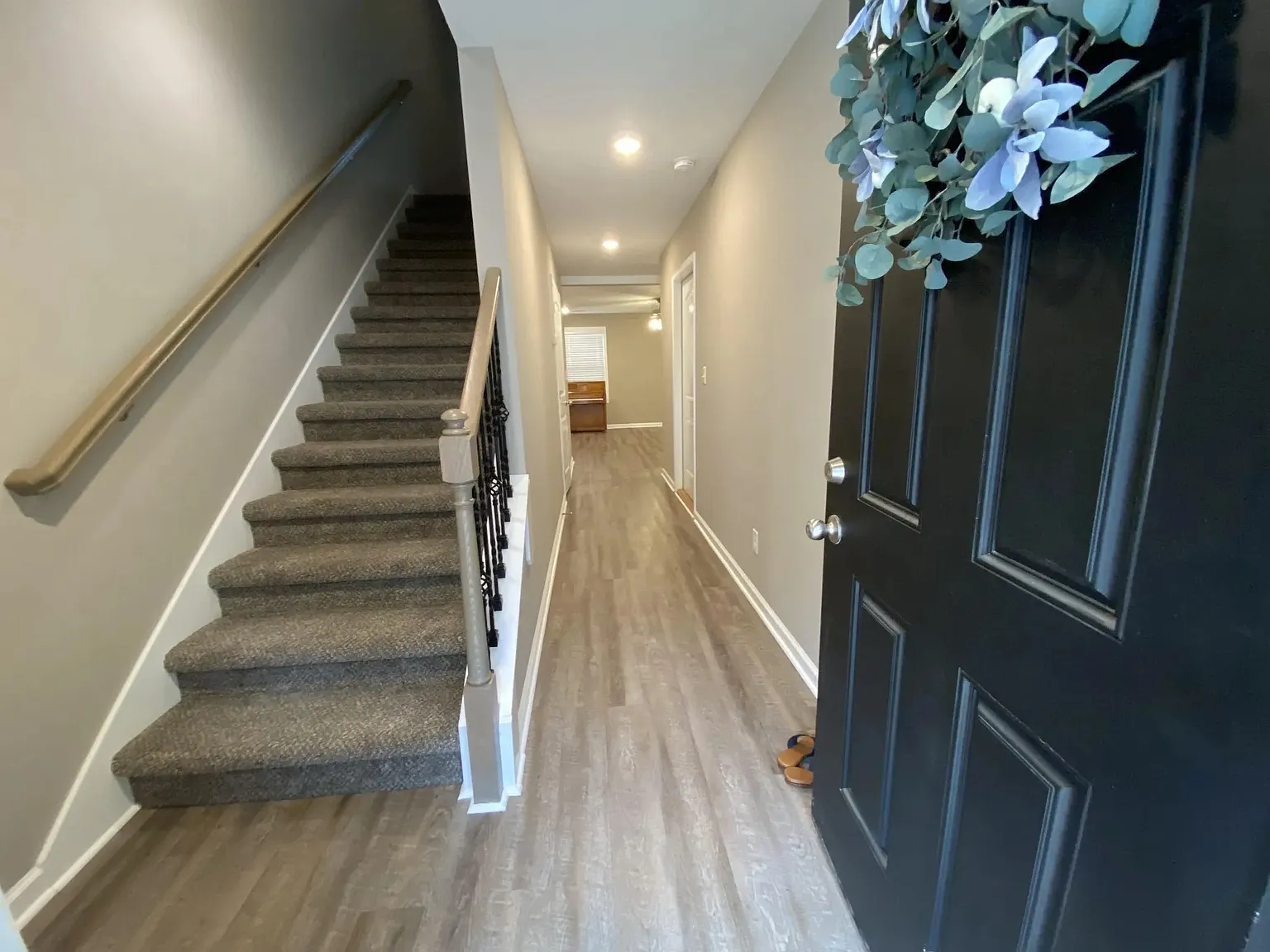 2 bed, 2.5 bath, 1278 sqft, $1,500 — Photo 3