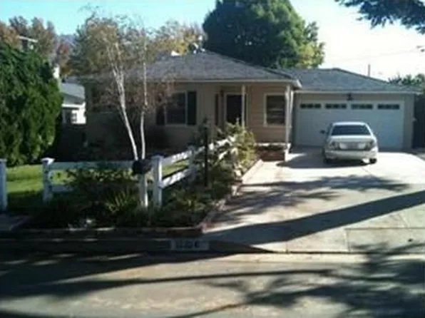10204 McVine Ave, Sunland, CA 91040
