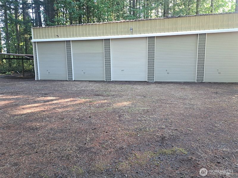 3rd image of 2322 Benson Road SW