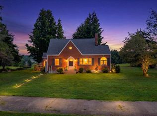 45 Desker Dr, Wirtz, VA 24184