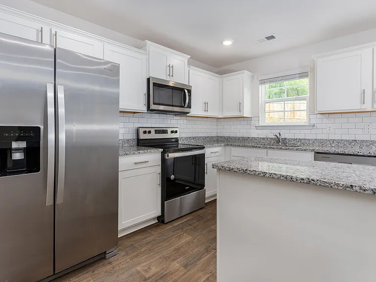 242 Carrington Dr — Photo 16