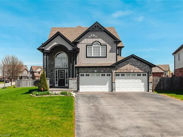 3 Hardcastle Pl, Cambridge, ON N1S 0A9