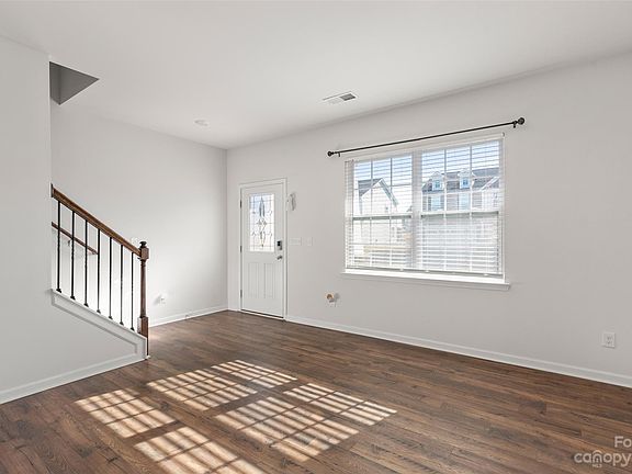 4th image of 7584 Nolen Farm Dr