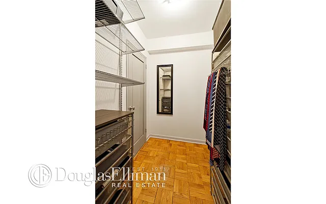 Rented by Douglas Elliman | media 14