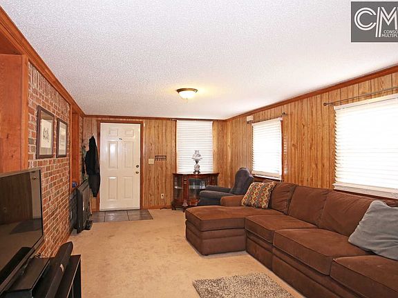 5th image of 1028 Sunnyside Dr