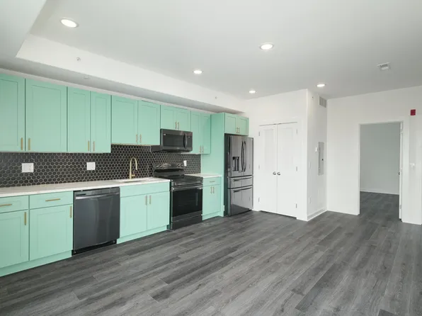 2645 Titan St #3, Philadelphia, PA 19146