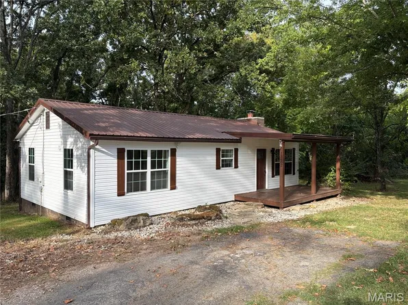 13602 E Sunrise Lake Dr, De Soto, MO 63020