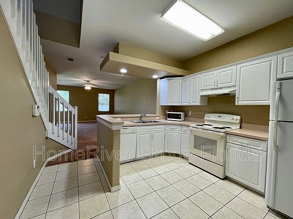 2nd image of 5212 Neil Dr