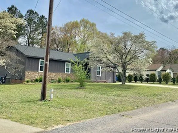 6349 Hawfield Dr, Fayetteville, NC 28303