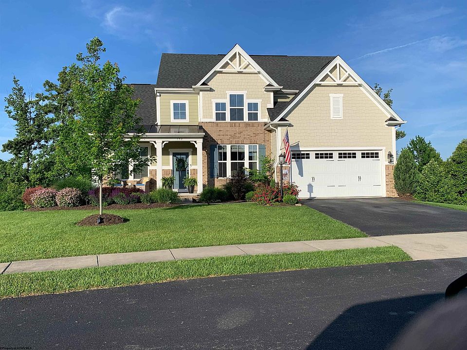 1st image of 152 Summit Woods Dr