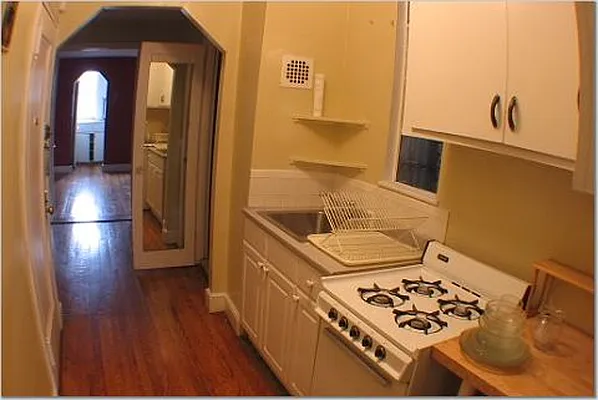 Rented by 4 Points Properties | media 28