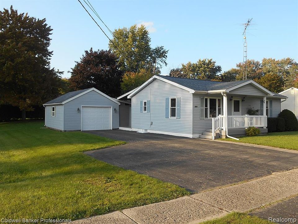 203 Athletic St, Otisville, MI 48463 Zillow