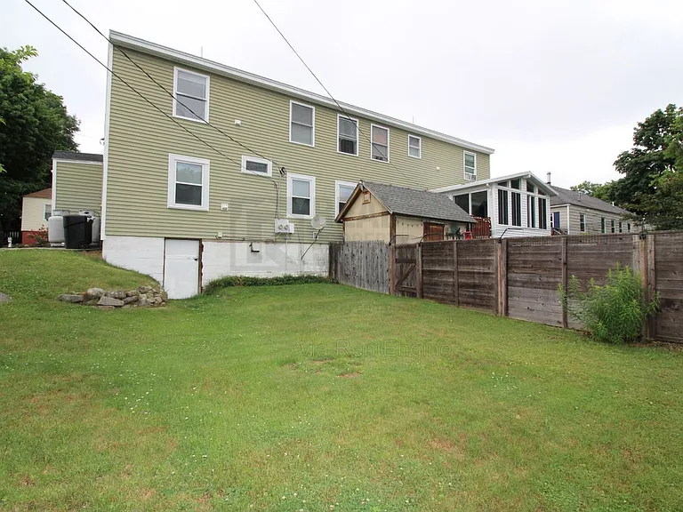 4 Bicknell St — Photo 2