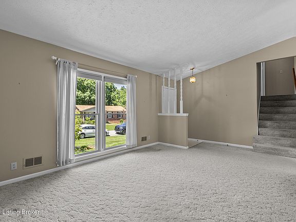 4th image of 10802 Cherry Grove Ct