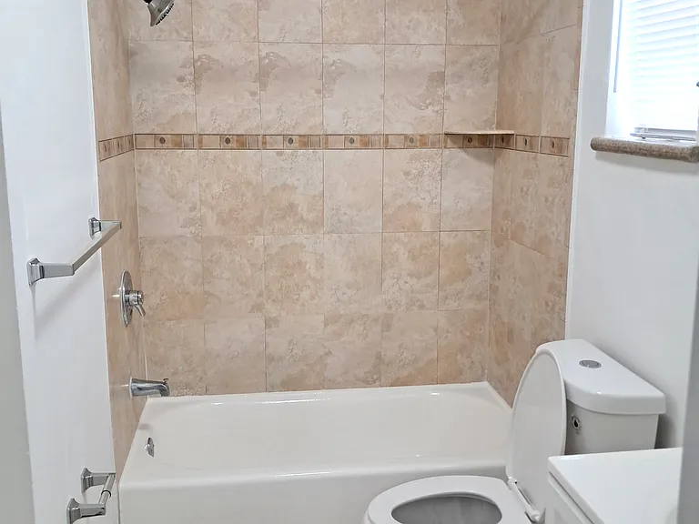 8361 NW 28th Pl — Photo 19