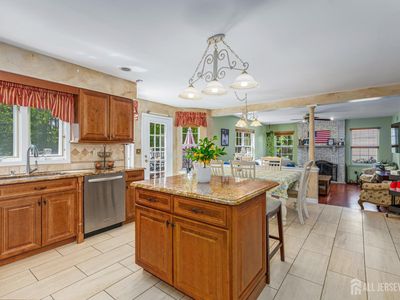 1 Kristen Ct, Matawan, NJ, 07747