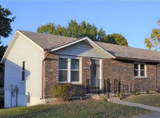 907 Deer Run UNIT 5, Warrensburg, MO 64093