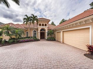2777 Olde Cypress Dr, Naples, FL 34119