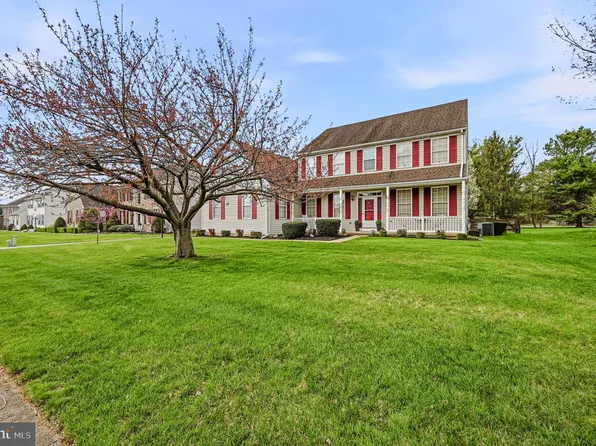 62 Hillary Cir, New Castle, DE 19720