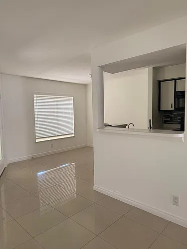 815 W Boynton Beach Blvd Photo 1
