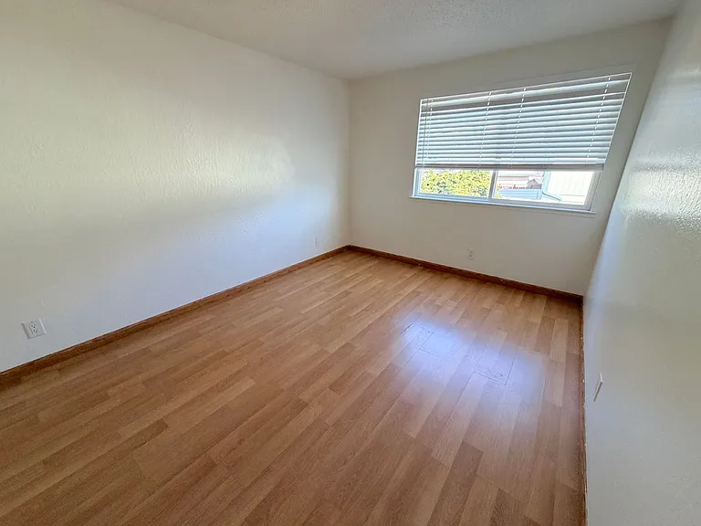 1862 Espee Ct — Photo 28
